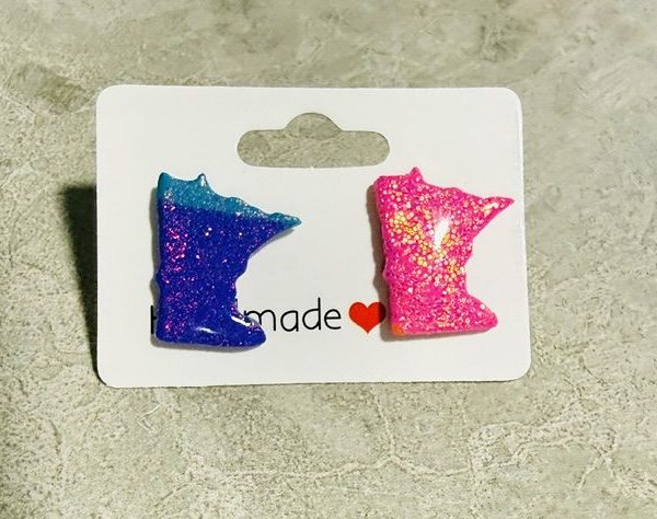 Minnesota Studs — Glitter Blue & Pink